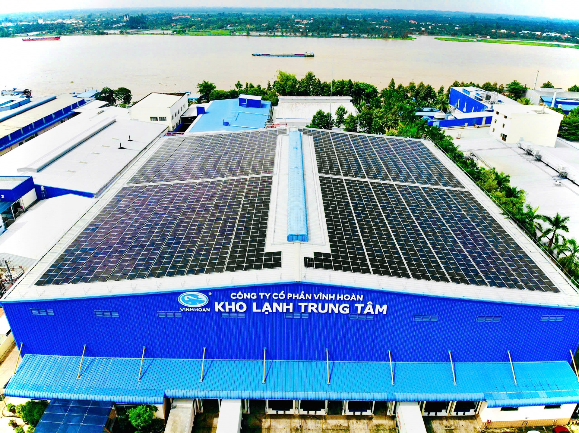 điện mặt trời áp mái Hoàng Vũ ECC Vĩnh Hoàn Collagen năng lượng sạch phát triển bền vững dự án điện mặt trời giảm phát thải carbon sản xuất xanh EPC năng lượng tái tạo I-Renewable Việt Nam